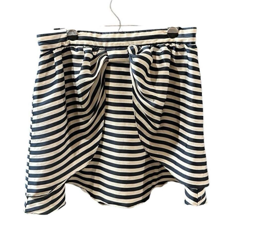 Y2K bow skirt striped Light Flowy academia fast fashion H&M whimsy cute goth